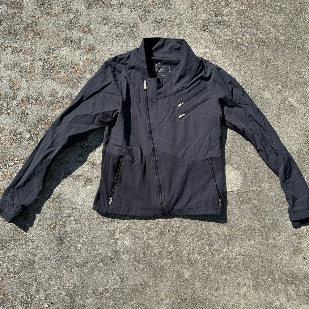 Oiselle Women’s Black Zip-Up Jacket